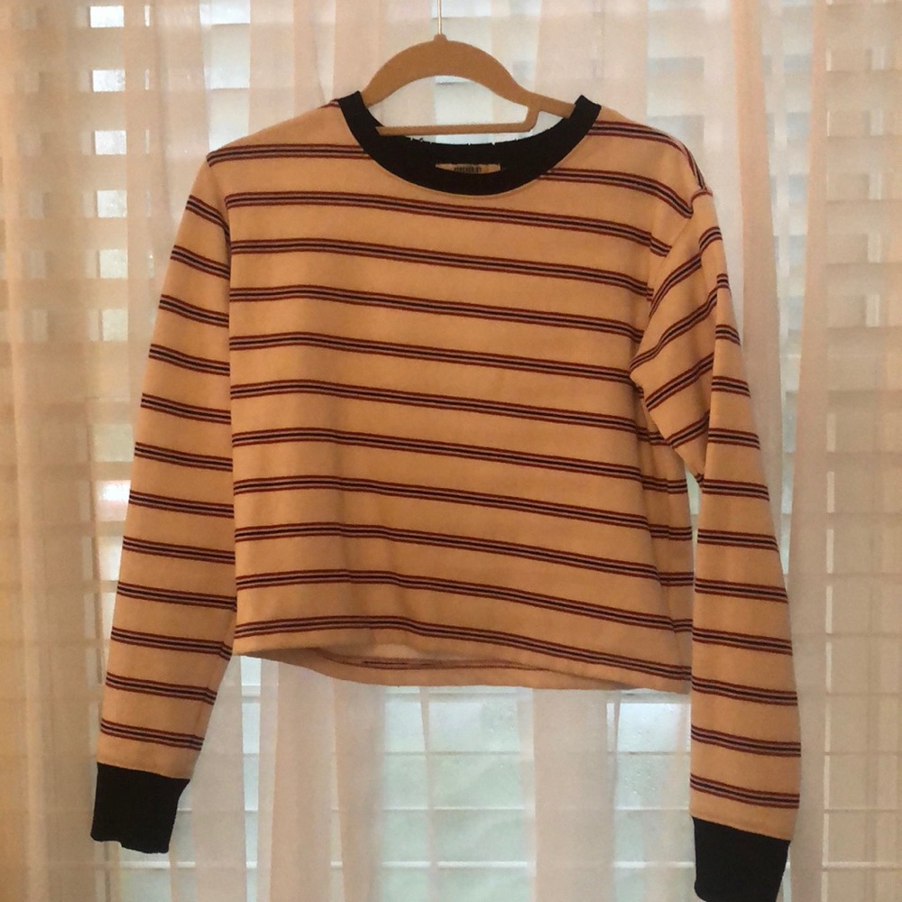 Forever 21 Cropped Crew Neck